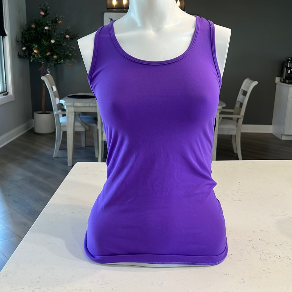 USA 90 degree woman’s purple racer back tank size small